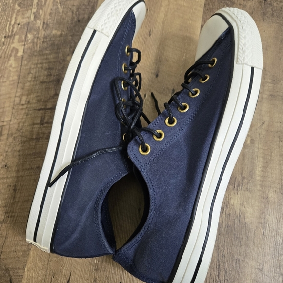 Converse Navy and White Men's Size 10 Or Womens 12 Sneakers - Picture 6 of 10